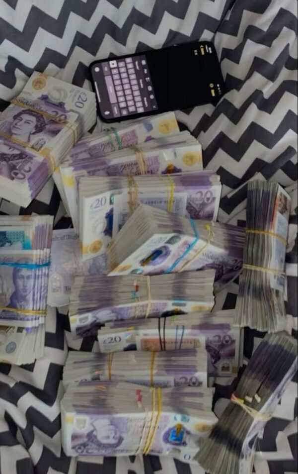 buy fake pounds