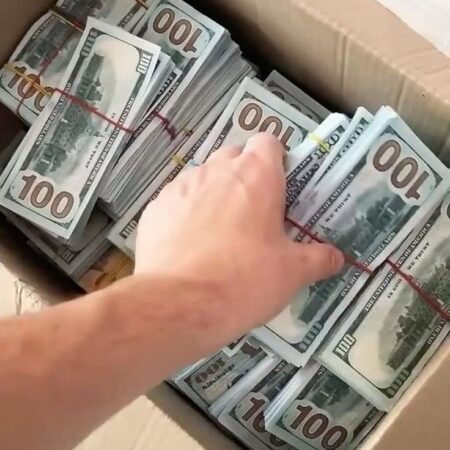 counterfeit money machine